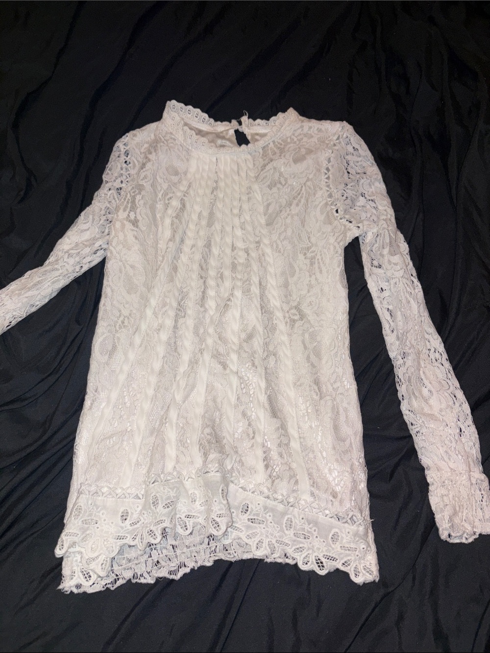 White Lace Long-Sleeve Tunic Top